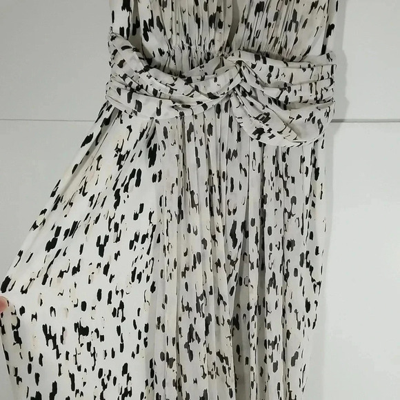 Shona Joy Black and White Asymmetrical Dress - Picture 8 of 16